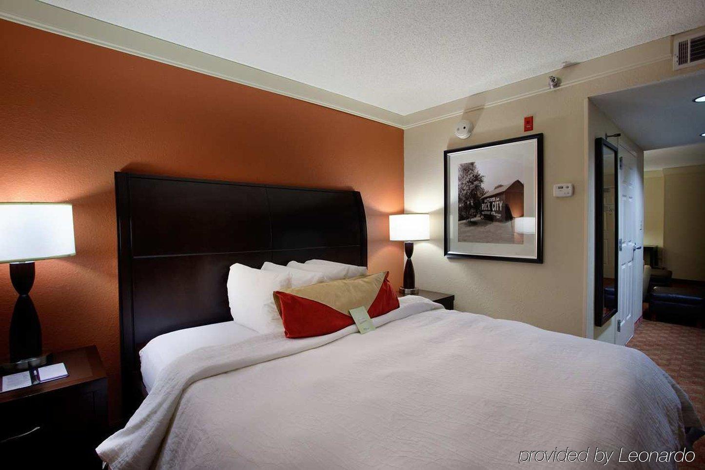 Hilton Garden Inn Chattanooga Downtown Oda fotoğraf
